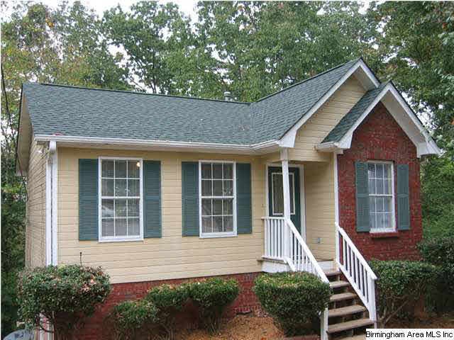 Welcome to 104 Woodridge Circle!