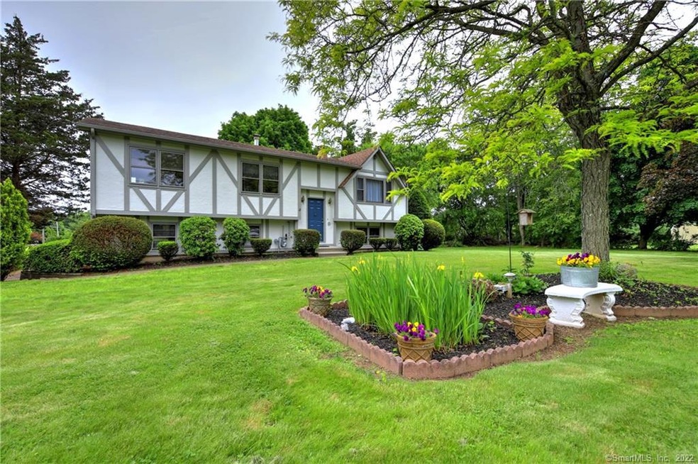 9 Hollis Dr, Milford, CT 06461 - photo 1