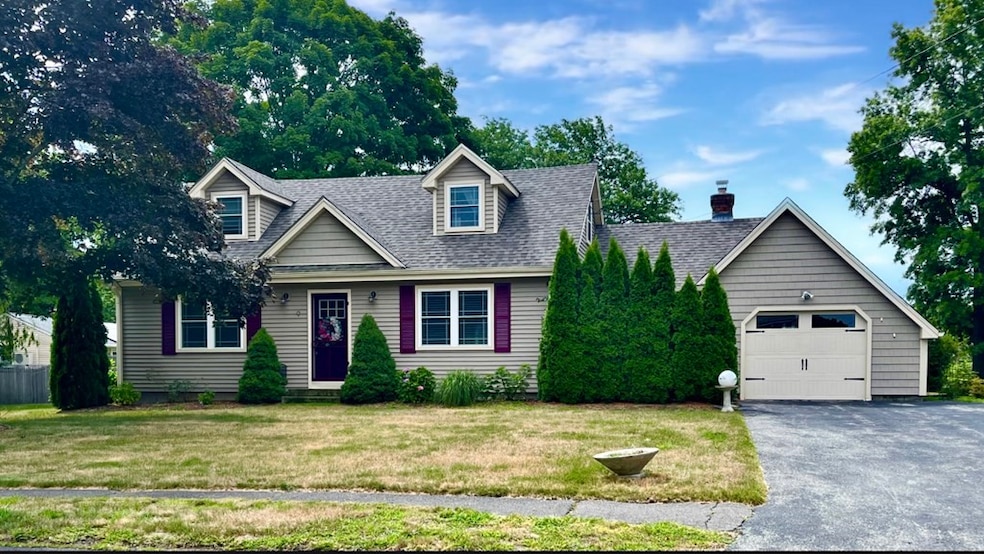 9 Ridgeview Dr, Feeding Hills, MA 01030 - photo 1