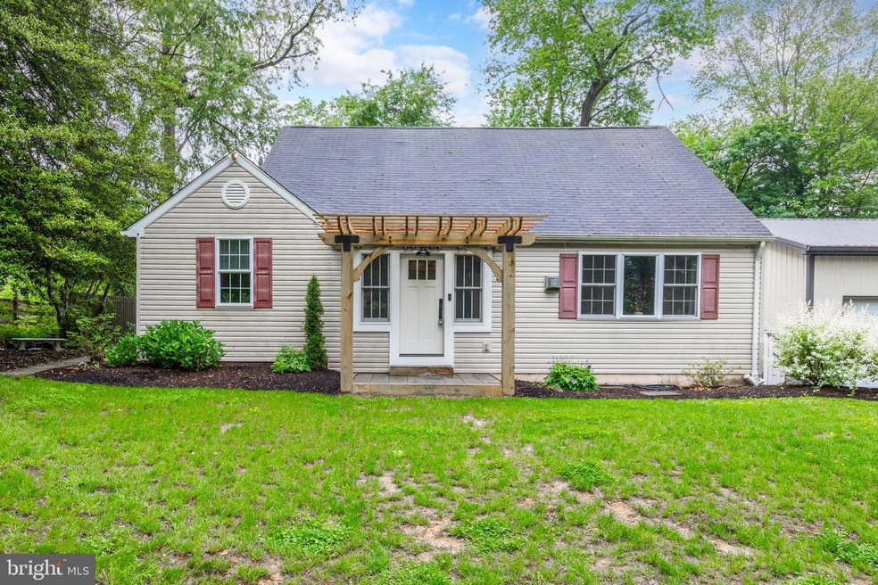 320 E Doe Run Rd, Kennett Square, PA 19348 - photo 1