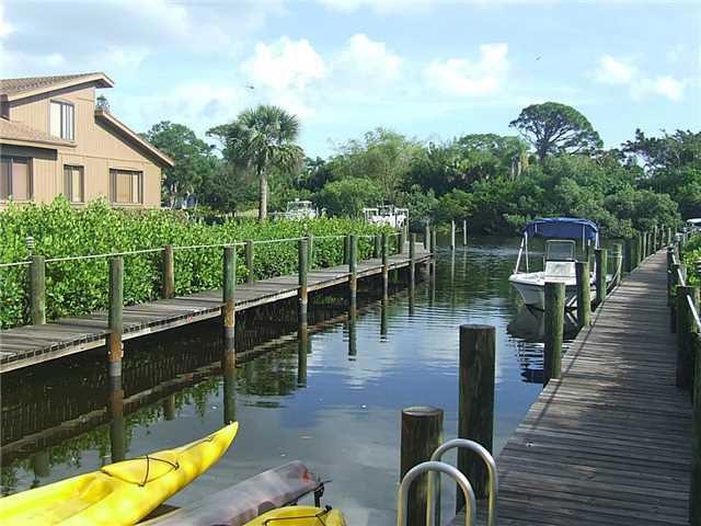 Waterfront/Dock/Pier.