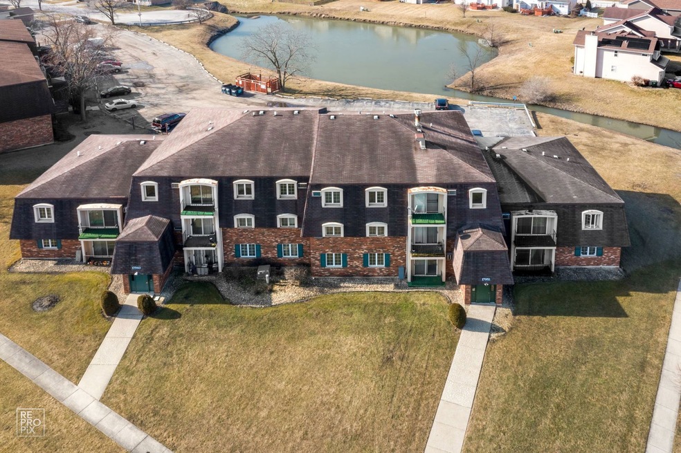 17951 Huntleigh Ct unit 103, Country Club Hills, IL 60478 - photo 1