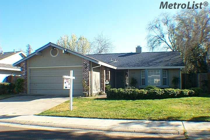 Front of the lovely home!