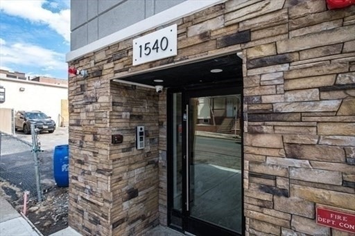 1540 N Shore Rd unit 203, Revere, MA 02151 - photo 1