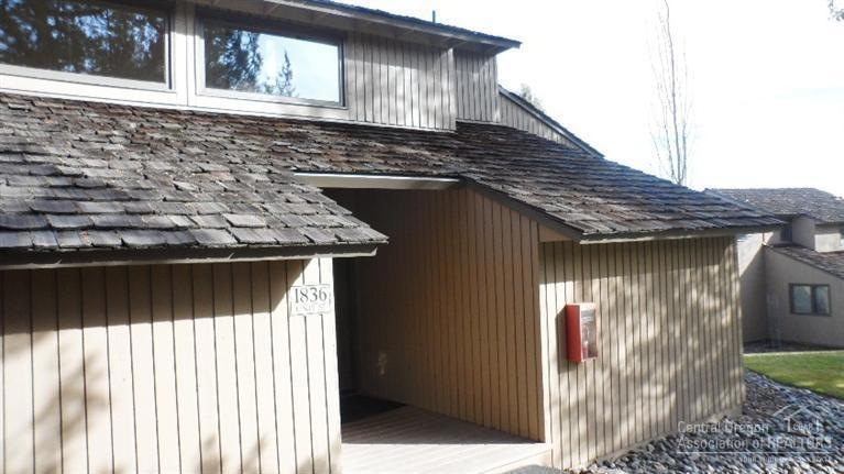 1836 Redtail Hawk Dr unit 57K, Redmond, OR 97756 - photo 1