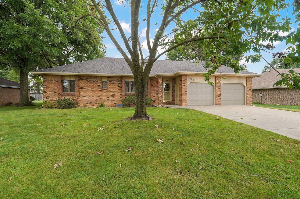 707 W Wasson St, Nixa, MO 65714 - photo 1