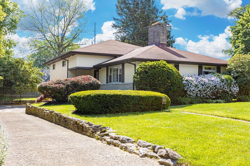 104 S Kellner Rd, Columbus, OH 43209 - photo 1