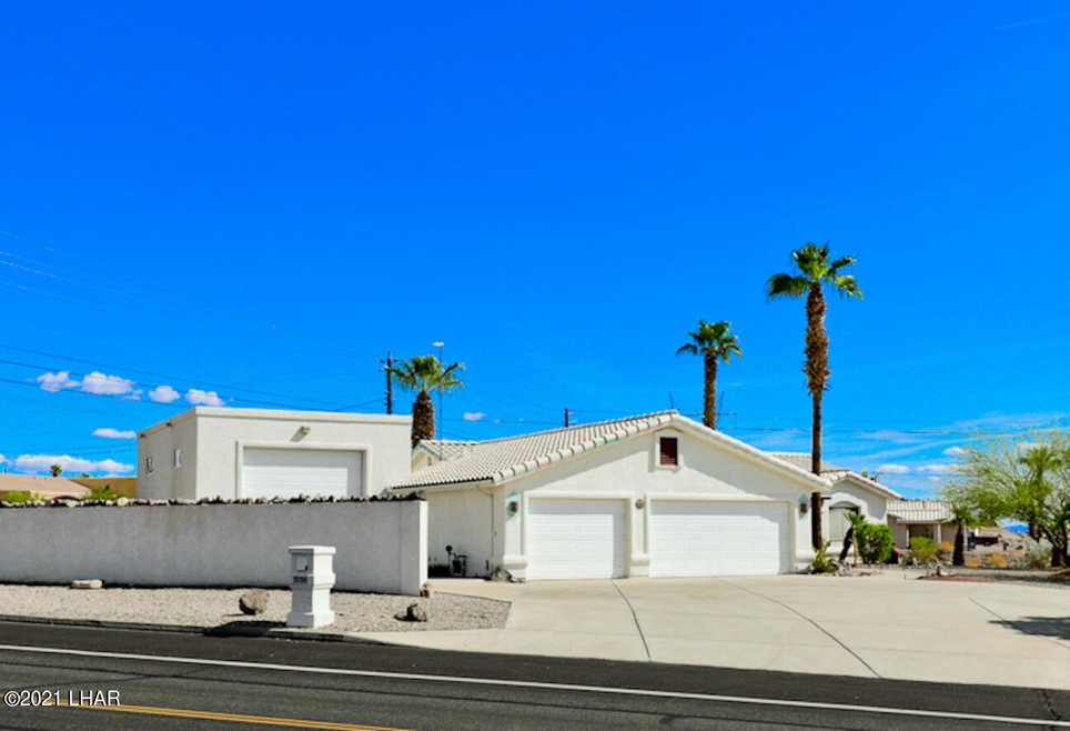 3700 Chemehuevi Blvd-10 copy