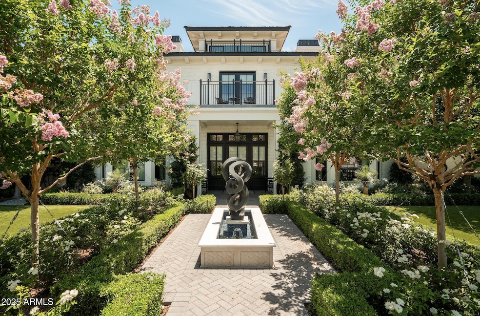 5915 E Calle Del Sud, Phoenix, AZ 85018 - photo 1