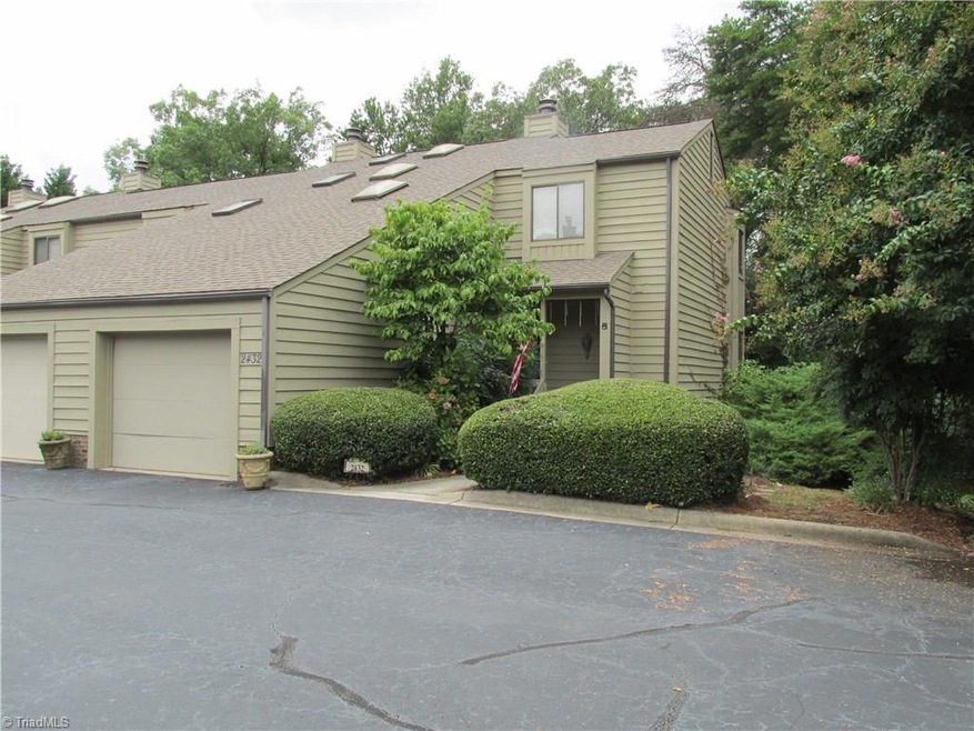 End unit with Lake View.  Guest suite in lower level with 2nd kitchen, 2nd laundry, separate entrance