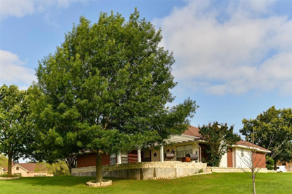 19007 White Bluff Dr, Whitney, TX 76692 - photo 1