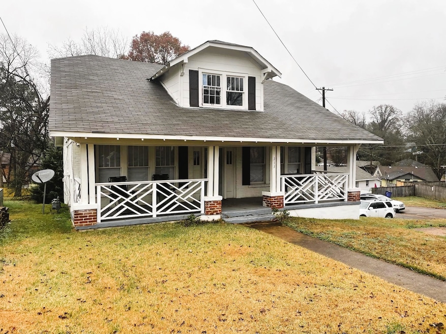 213 E Mattielou St, Florence, AL 35630 - photo 1