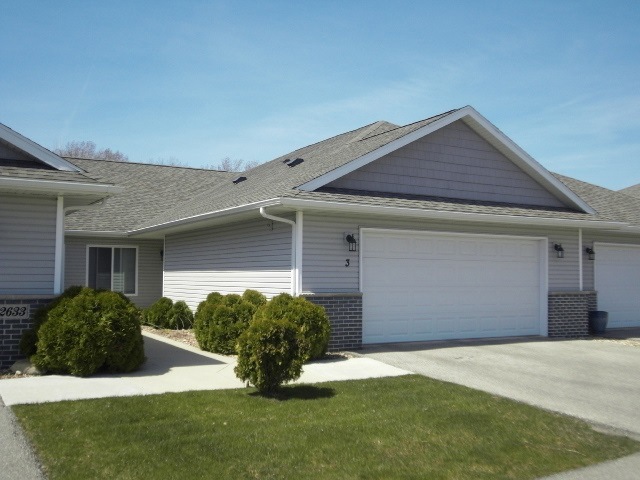 2633 Orchard Dr unit 3, Cedar Falls, IA 50613 - photo 1