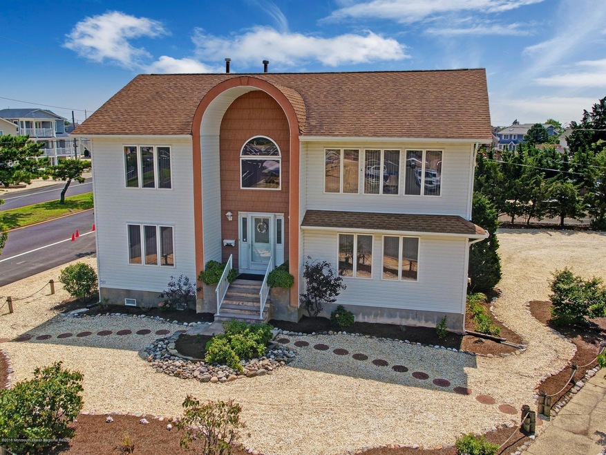1600 Bay Blvd
