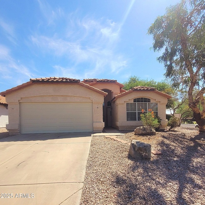 2033 S Rowen, Mesa, AZ 85209 - photo 1