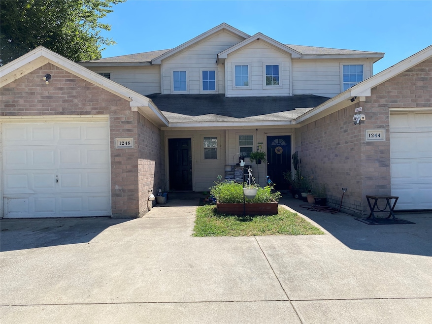 For Sale $375,000 • Co-Listing Agent