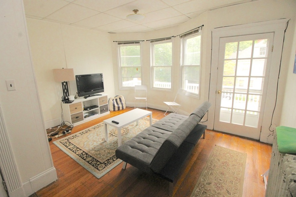 143 Kilsyth Rd unit 3, Boston, MA 02135 - photo 1