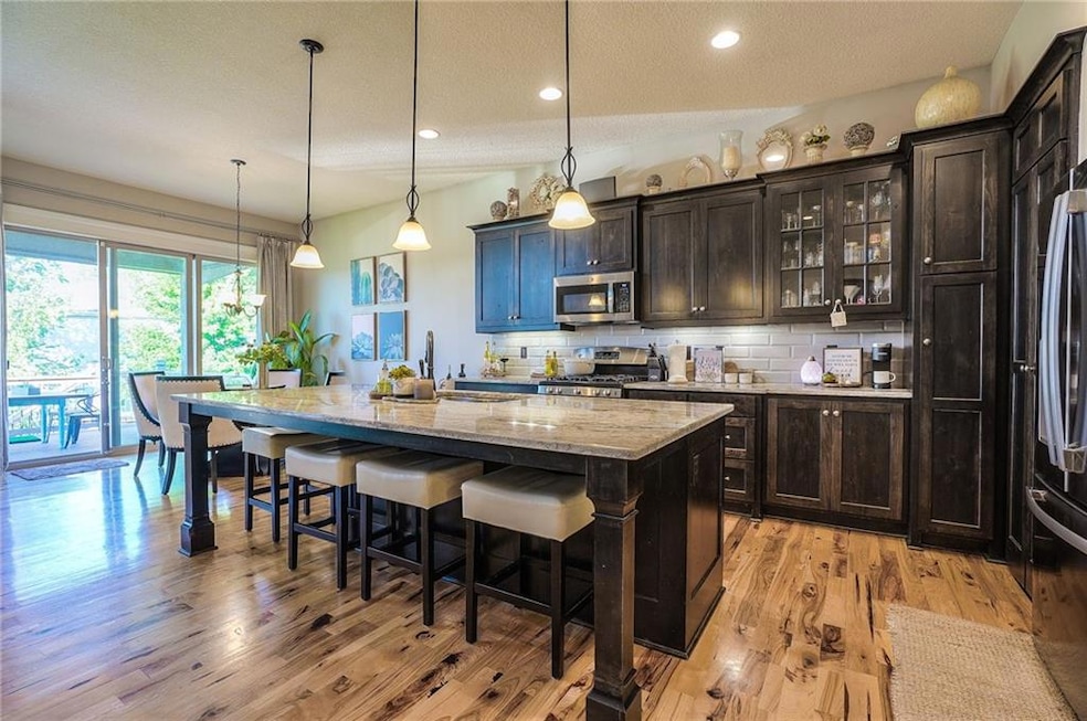 17833 W 166th St, Olathe, KS 66062 - photo 1