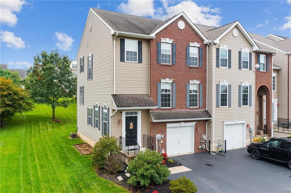 5623 Spring Ridge Dr W, Macungie, PA 18062 - photo 1