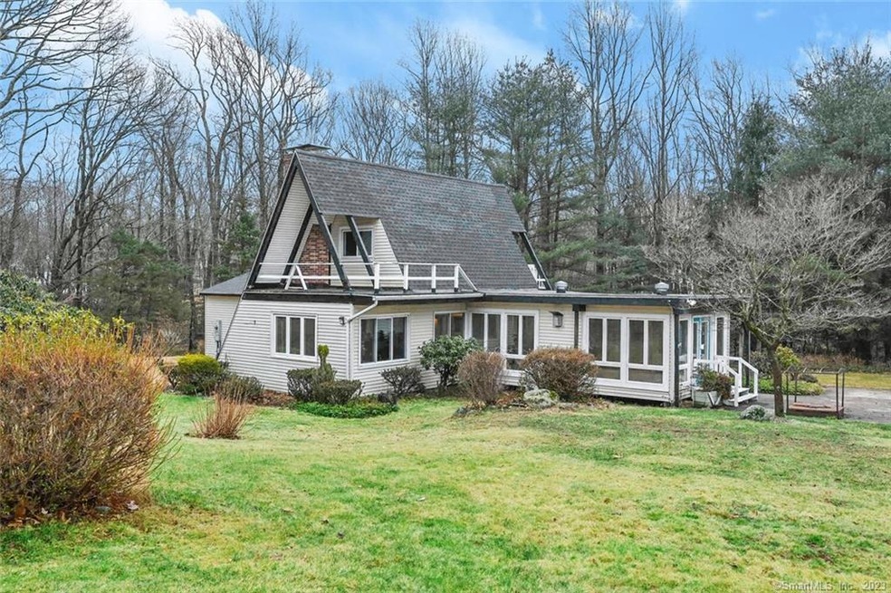 15 Robindale Dr, Prospect, CT 06712 - photo 1