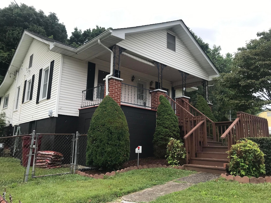 606 Orleans St, Johnson City, TN 37601 - photo 1