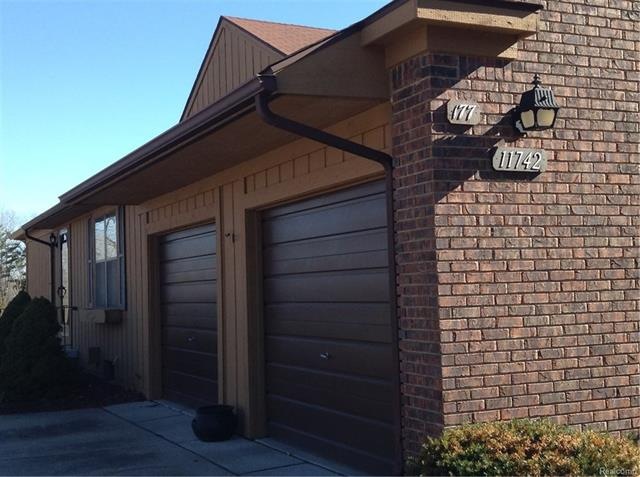 11742 Shenandoah Dr unit 1, South Lyon, MI 48178 - photo 1