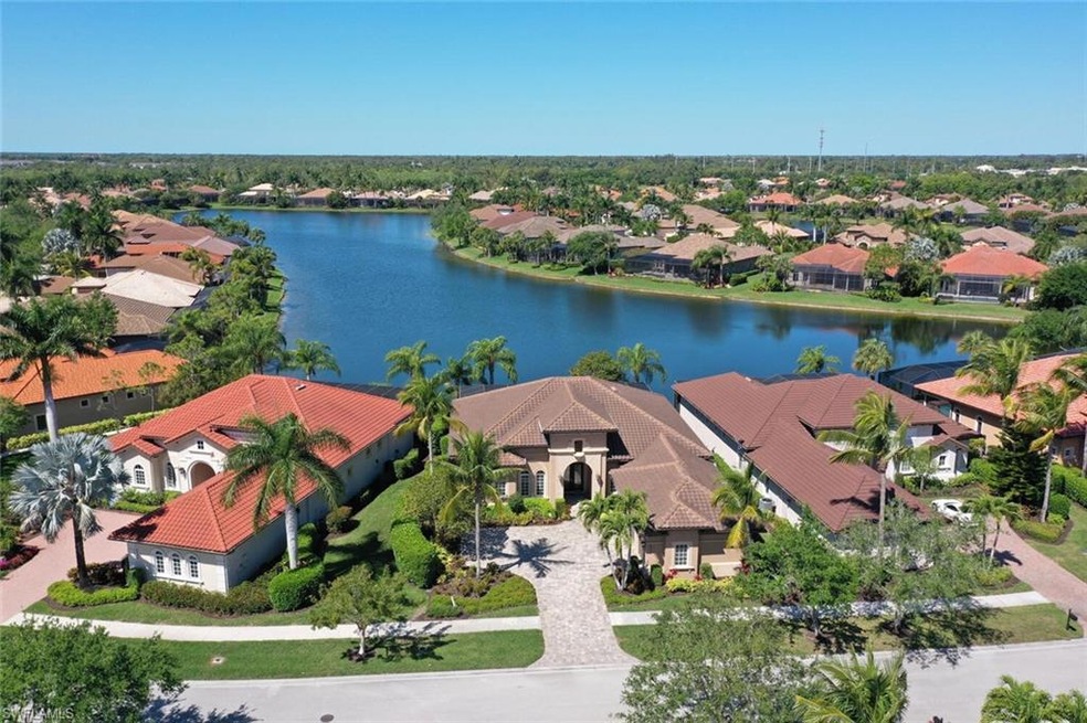 Expansive lake views!