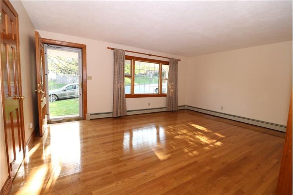 14 Theresa Rd, Stoneham, MA 02180 - photo 1