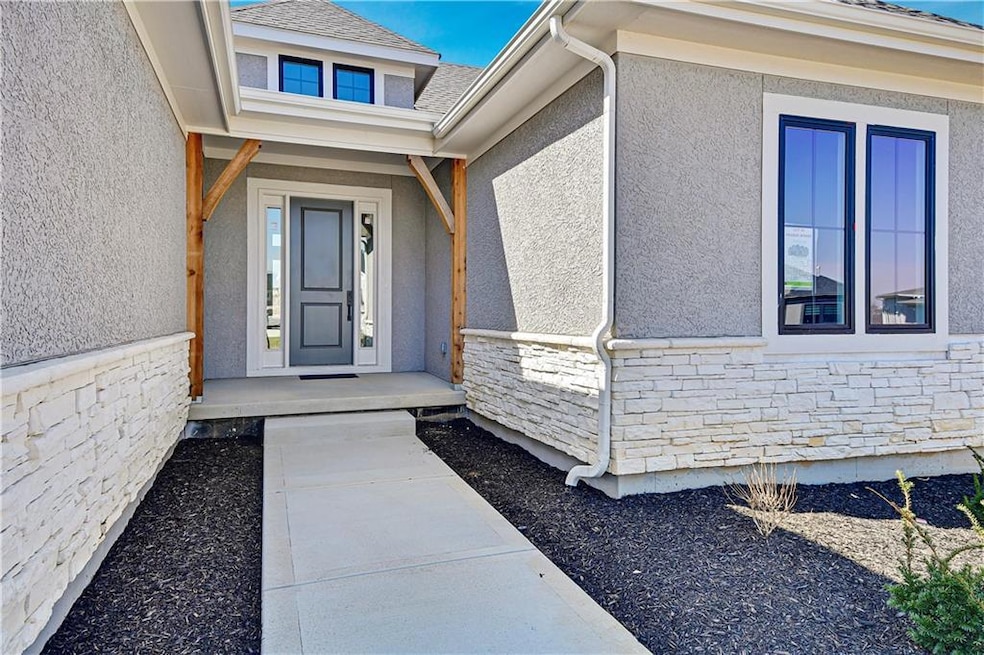 22047 W 94th St, Lenexa, KS 66220 - photo 1