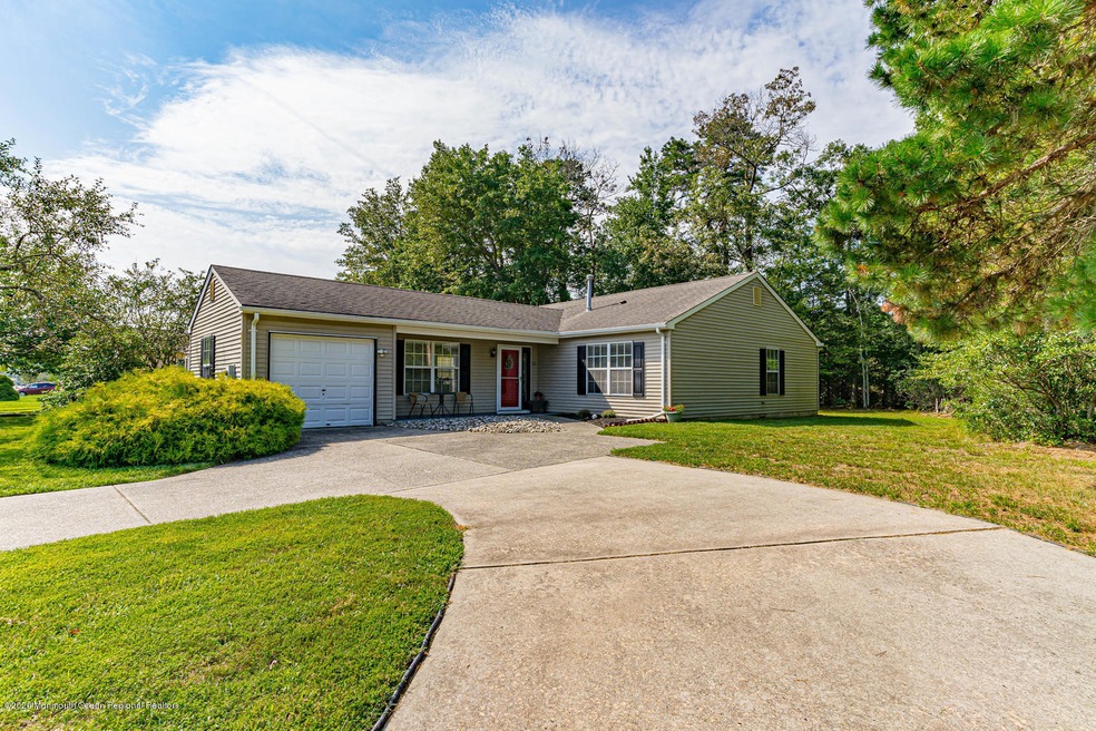 435 Lexington Dr, Little Egg Harbor Township, NJ 08087 - photo 1