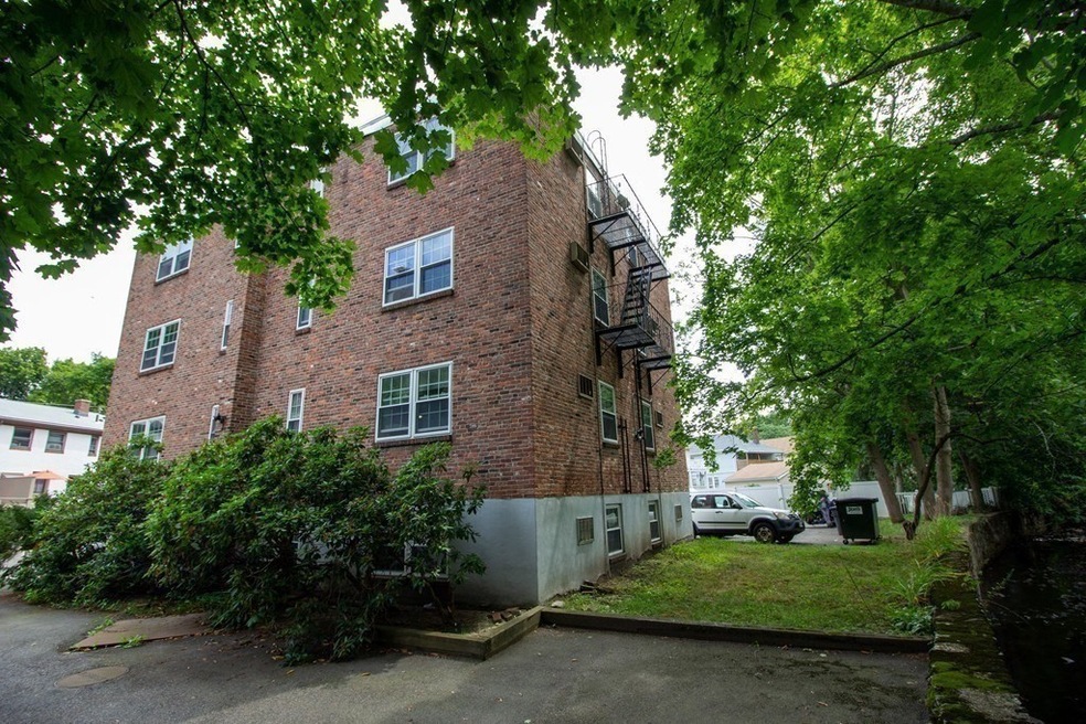 34 Clark St unit 13, Arlington, MA 02476 - photo 1