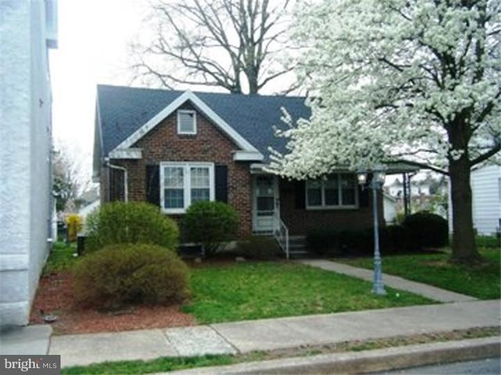 644 E 4th St, Boyertown, PA 19512 - photo 1