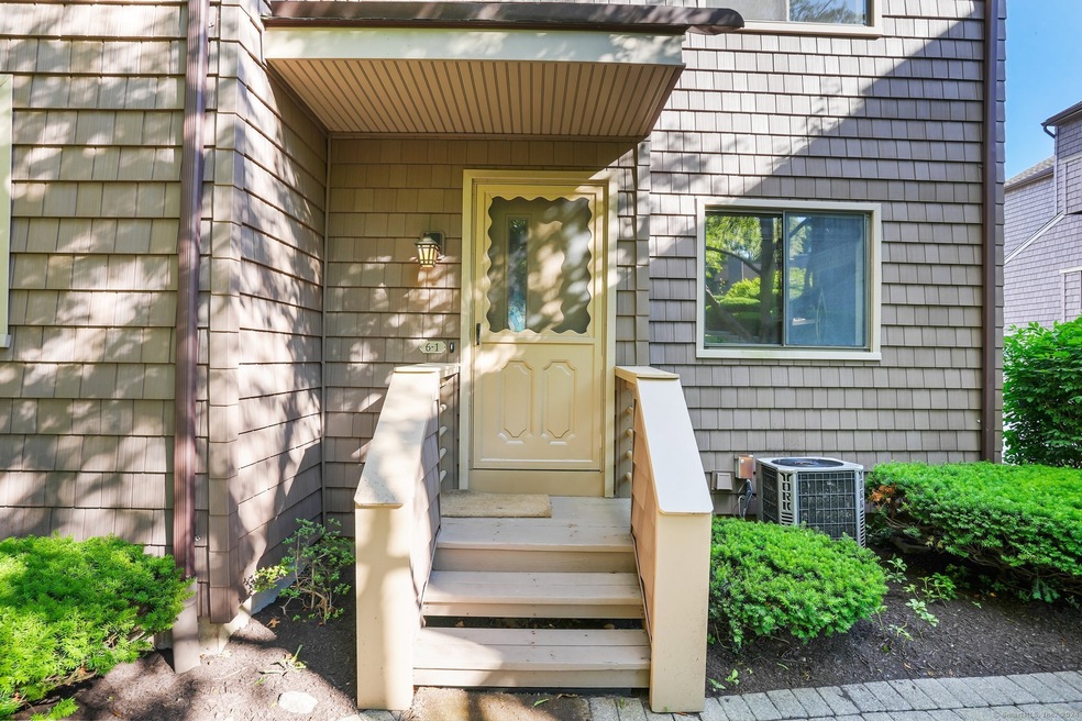 166 Old Brookfield Rd unit 6-1, Danbury, CT 06811 - photo 1