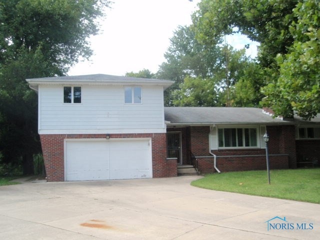 1517 Cherry Valley Rd, Toledo, OH 43607 - photo 1