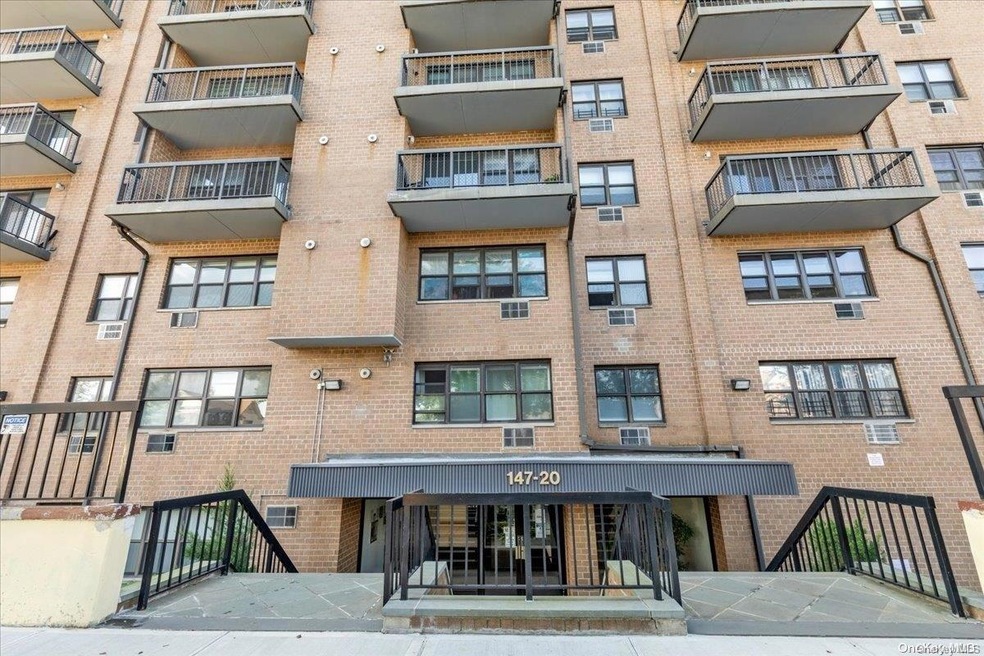 147-20 35th Ave unit 8C, Flushing, NY 11354 - photo 1