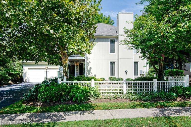 47672 Pennrun Way, Sterling, VA 20165 - photo 1