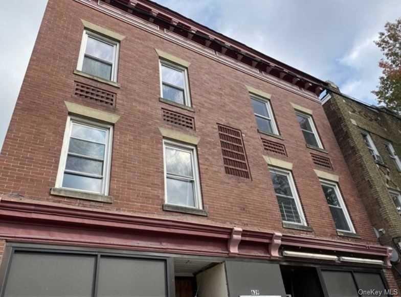 639 Main St unit B, Poughkeepsie, NY 12601 - photo 1