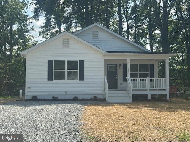 202 Circle Ln, Colonial Beach, VA 22443 - photo 1