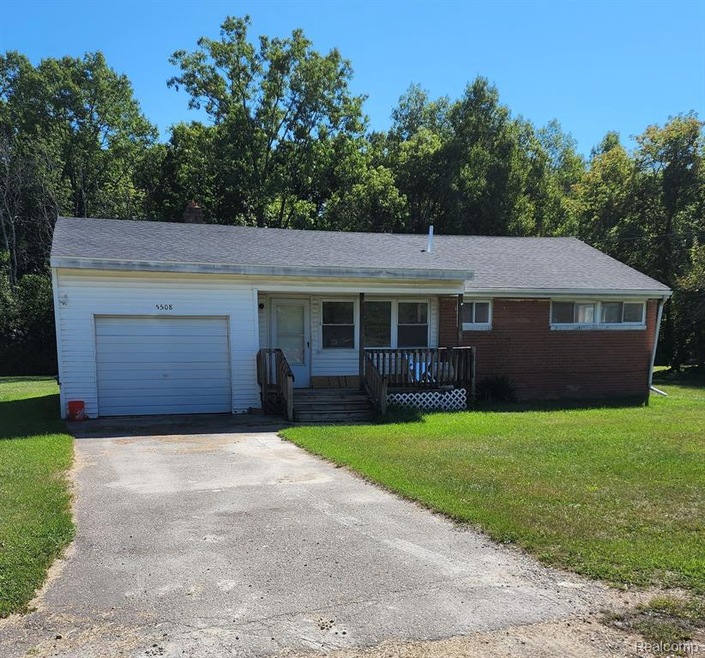 5508 Kellar Ave, Flint, MI 48505 - photo 1