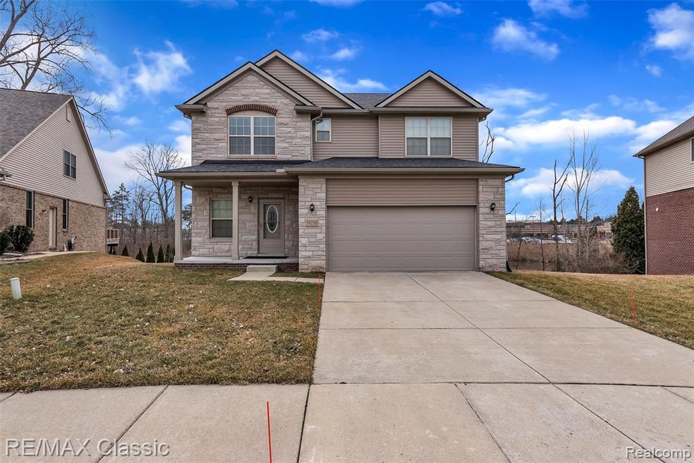 39236 Silverthorne Bend unit 16, Farmington, MI 48331 - photo 1