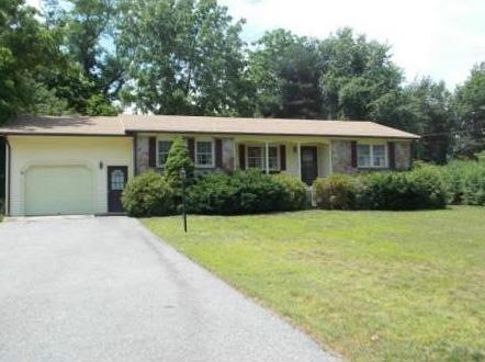 175 Sturbridge Dr, Warwick, RI 02886 - photo 1