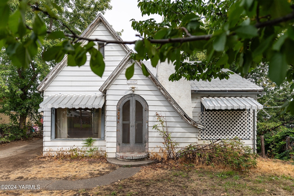 1007-e-spruce_DSC1479