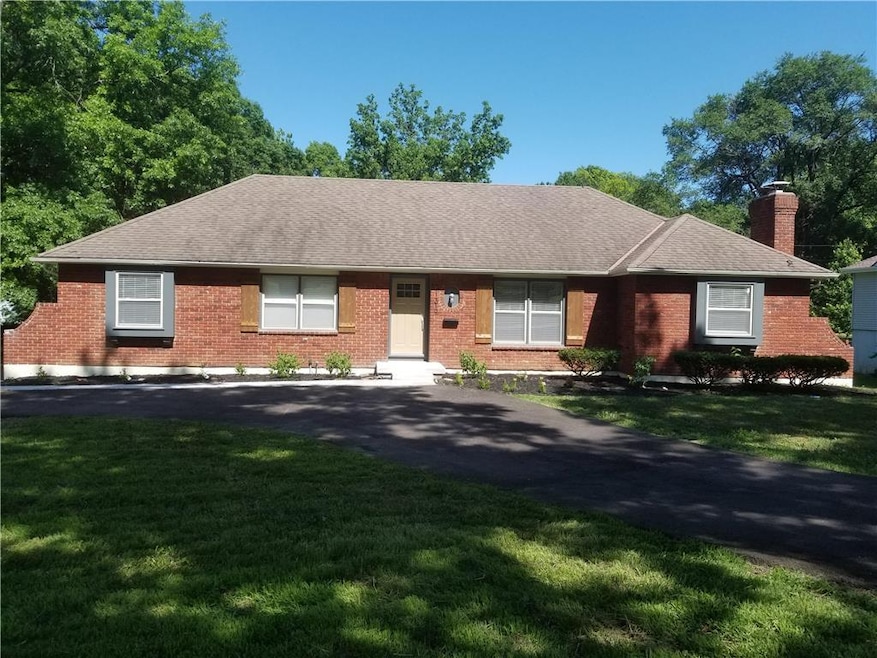 11319 Wornall Road - Red Bridge Raised Ranch