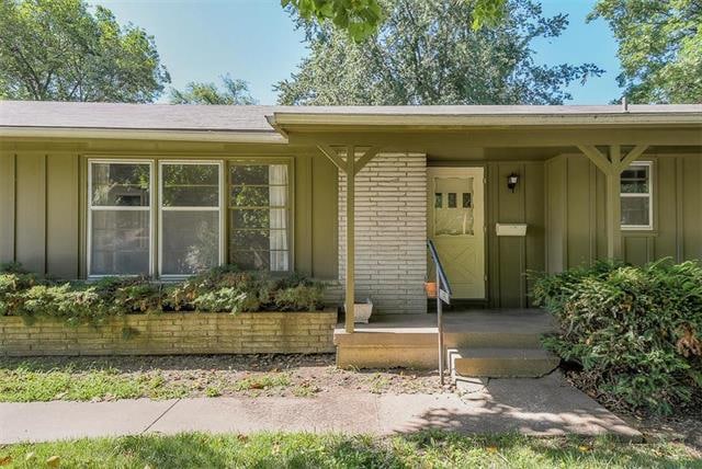 11911 W 64th St, Shawnee, KS 66216 - photo 1