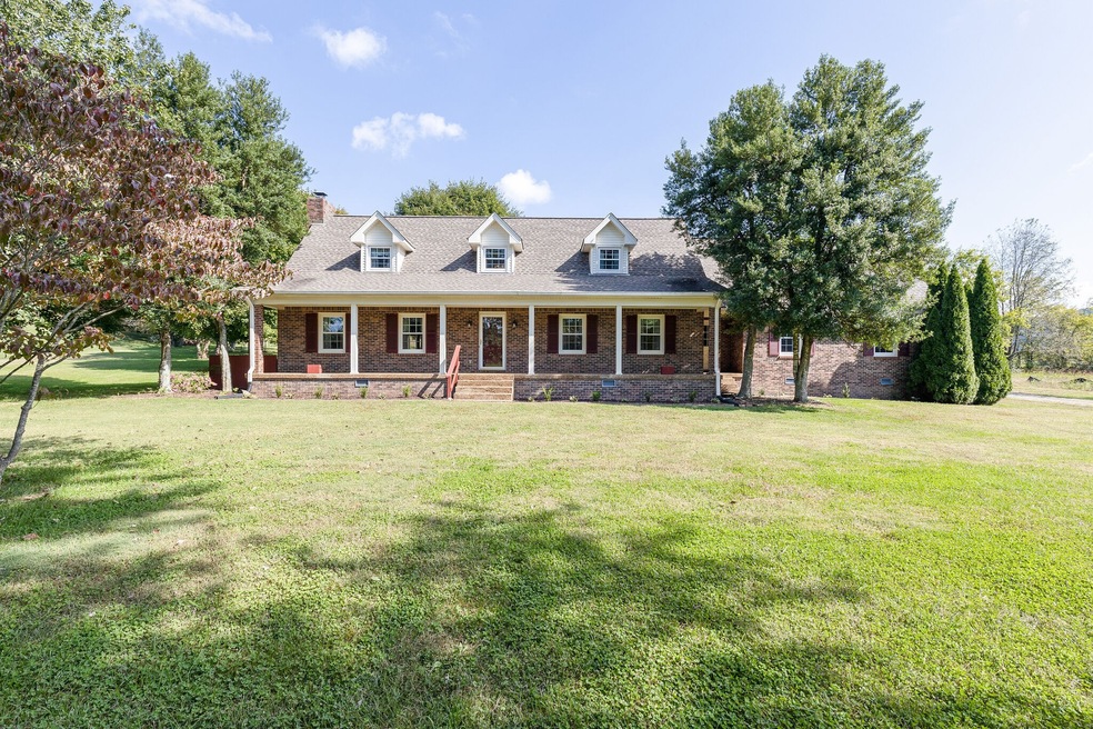 Sold $880,000 • Co-Listing Agent