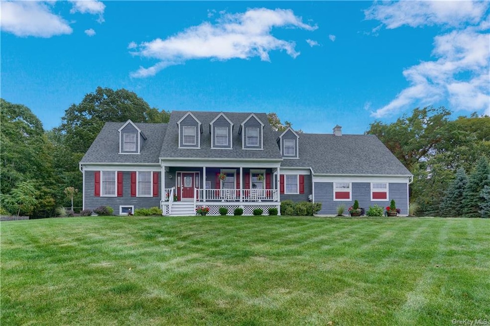 12 Menayas Ct, Washingtonville, NY 10992 - photo 1