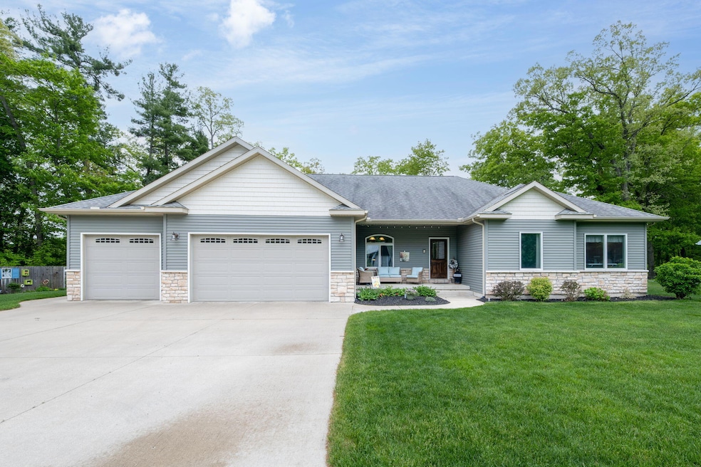 For Sale $575,900