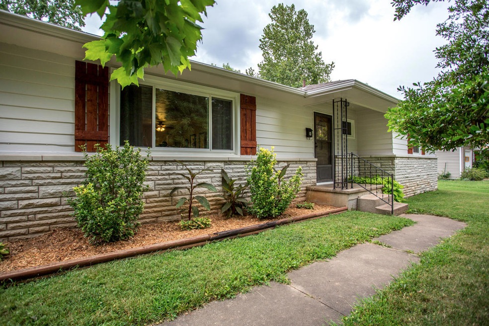 RE_2012 S Glencrest-1