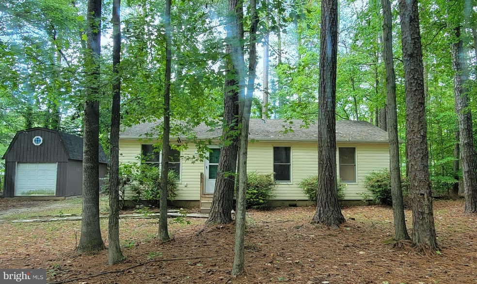 832 Lazy Ln, Lusby, MD 20657 - photo 1