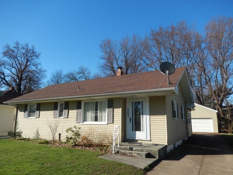 2816 Midland Dr, Erie, PA 16506 - photo 1